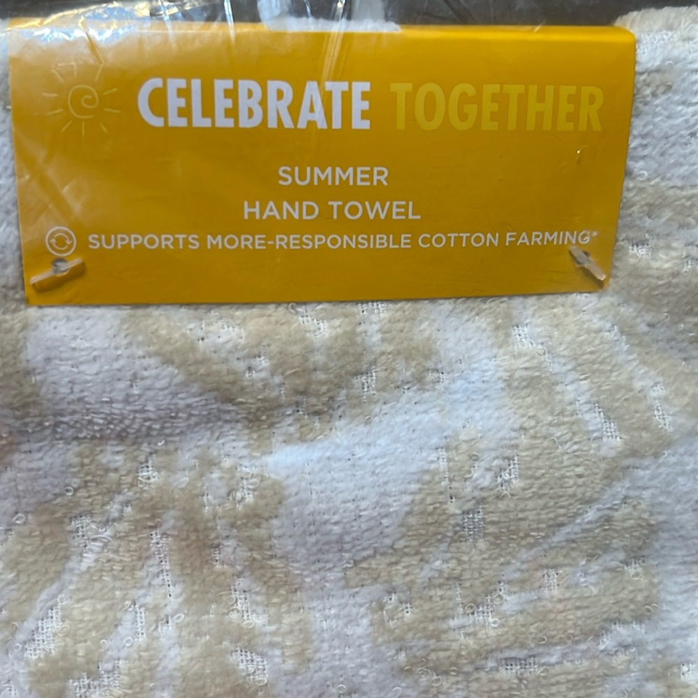 NWT Celebrate Together Summer Hand Towel-Coastal Shells Hand Towel